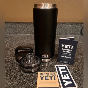 NWT Yeti rambler 18oz with chug cap